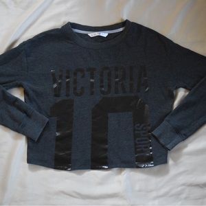 Victoria’s Secret Sport Cropped Soft Gray Cropped Sweater Black Logo Size Small